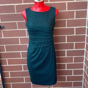 🚫SOLD🚫Hunter Green Leopard Print Dress